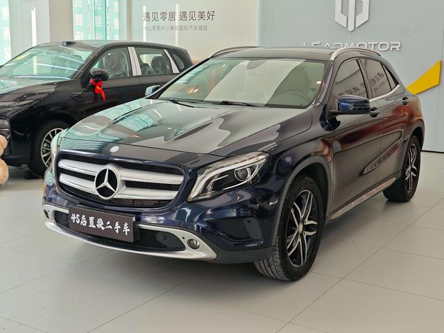 Mercedes-Benz GLA - фото 1