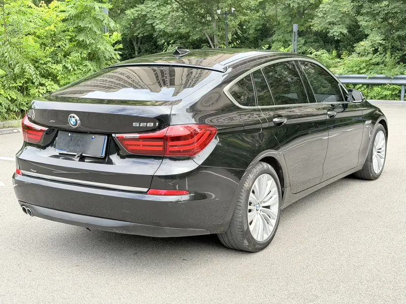 BMW 5 GT 528i Luxury — фото 7
