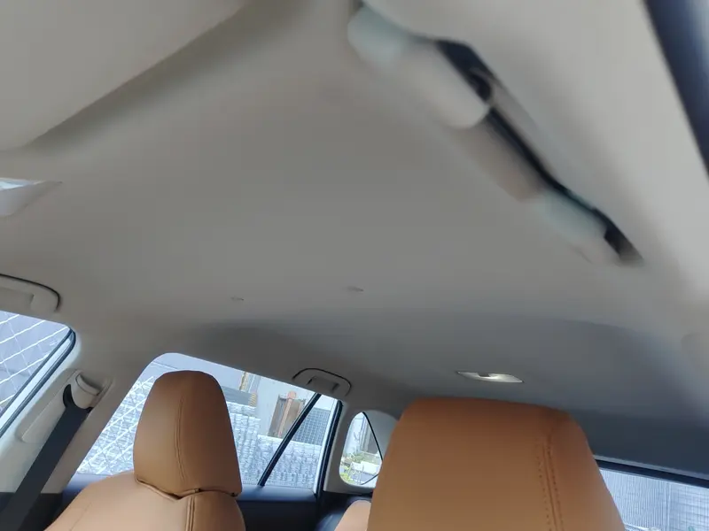 Toyota RAV4 — фото 18