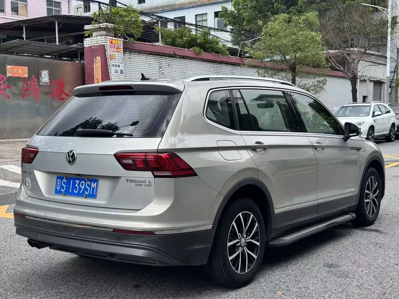 Volkswagen Tiguan L — фото 6
