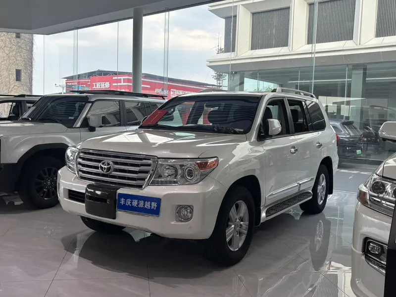 Toyota Land Cruiser 4.0 L AT 4 WD 5