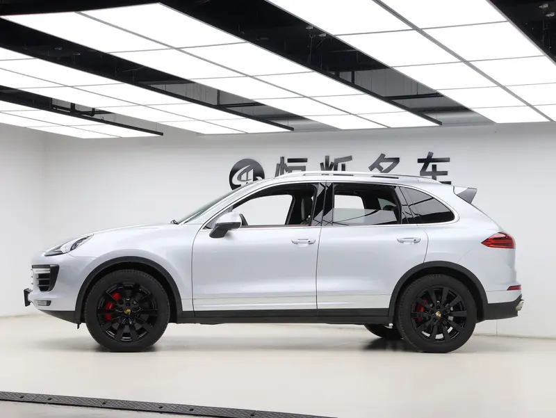 Porsche Cayenne Turbo 4.8 T — фото 3