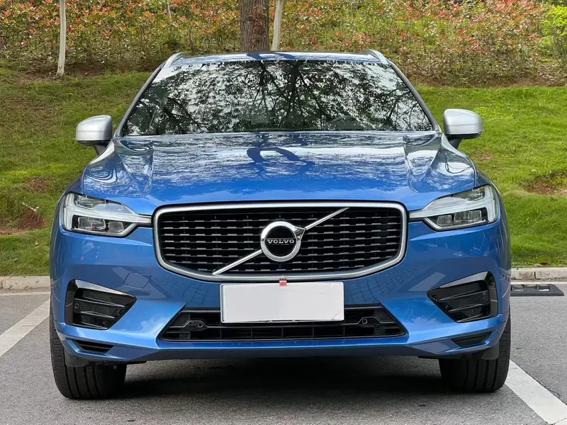 Volvo XC60 — фото 2