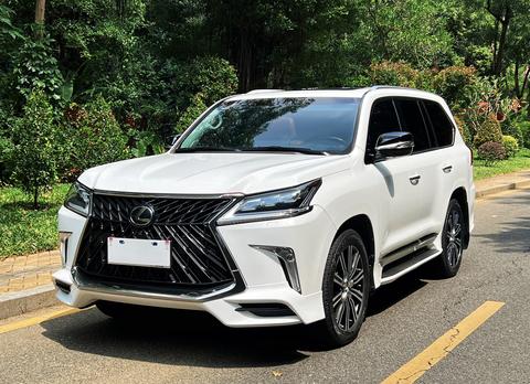 Lexus LX