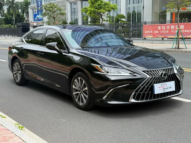 Lexus ES — фото 3