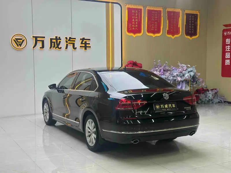 Volkswagen Passat — фото 4