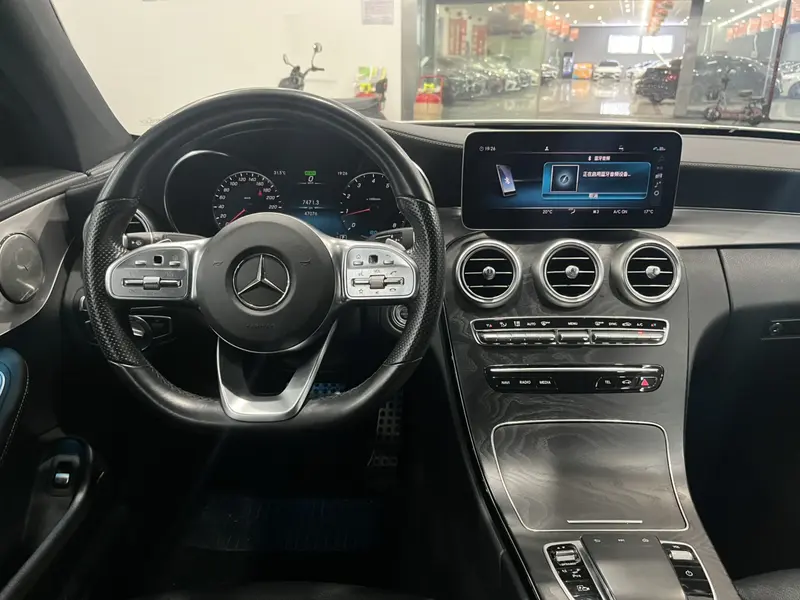 Mercedes-Benz C-Class — фото 10