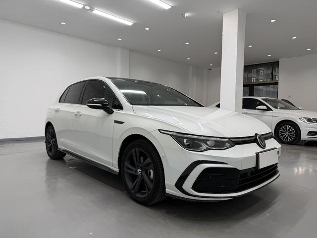 Гольф 2021 280TSI DSG R-Line Гольф 2021 280TSI DSG R-Line