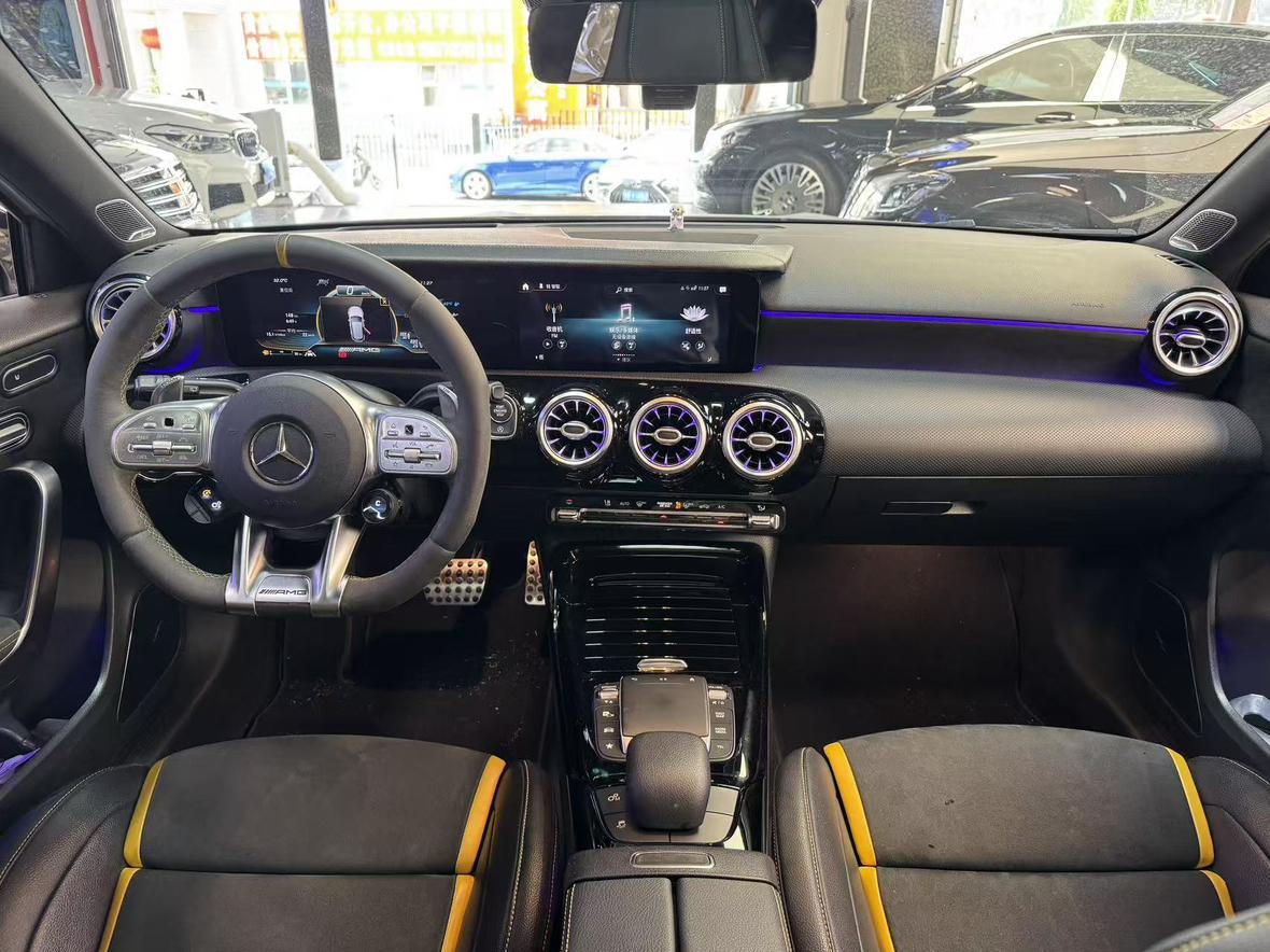 Mercedes-AMG A-Class (импорт): фотография 7 из 11