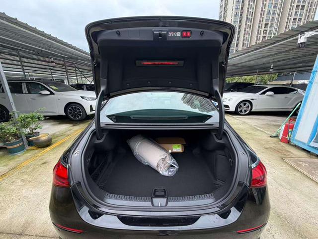 Mercedes-Benz E-class id 4387266 из Китая 27