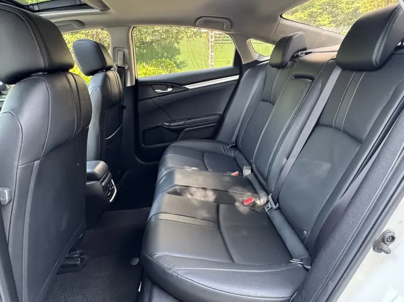 Honda Civic — фото 14