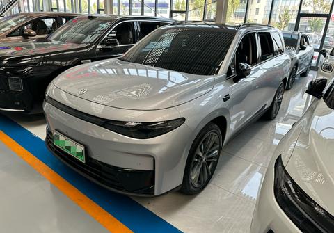 Leapmotor C16