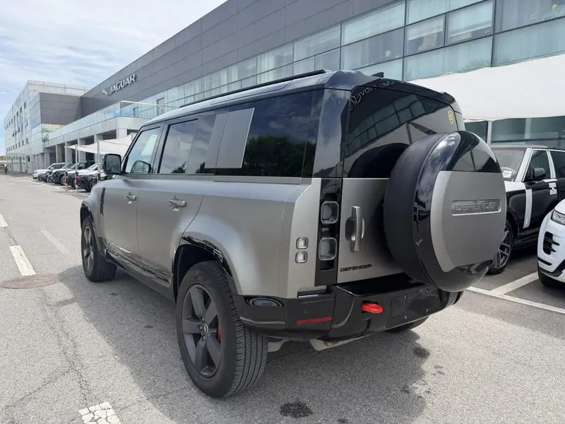 Land Rover Defender — фото 5