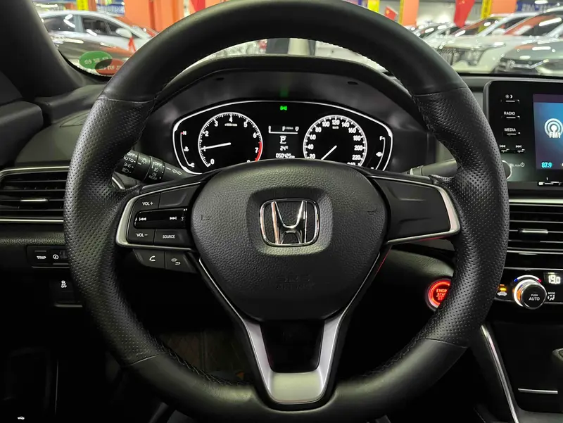 Honda Inspire — фото 9