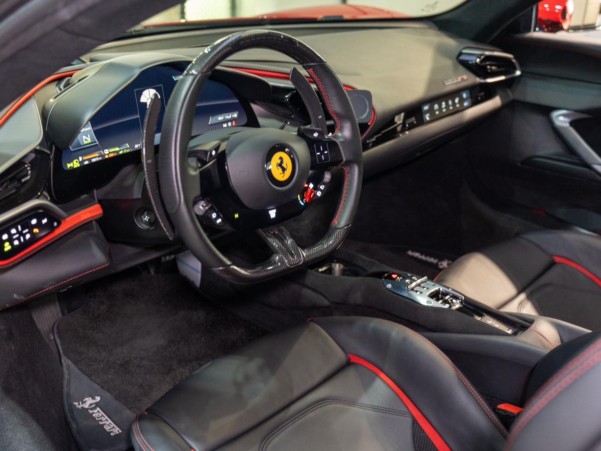 Ferrari 296: фотография 8 из 22