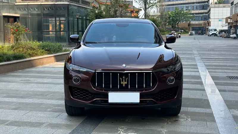 Maserati Levante 3.0 T 350 Hp — фото 2
