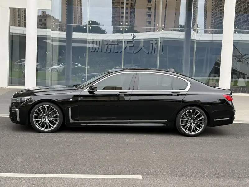 BMW 7 Series — фото 4