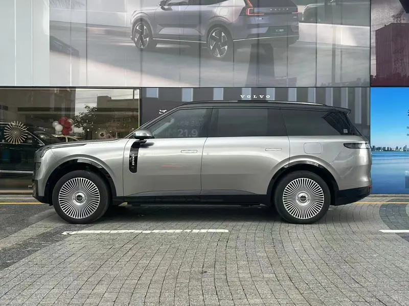 Lynk&Co Lynk & Co 900 2.0 T Ultra — фото 3