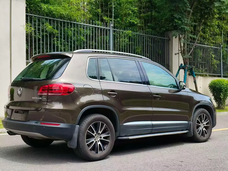 Volkswagen Tiguan — фото 6