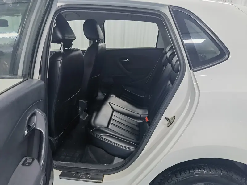 Volkswagen Polo 1.4 L MT — фото 18