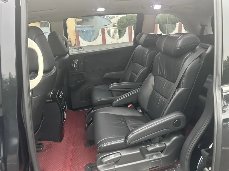 Honda Odyssey — фото 11