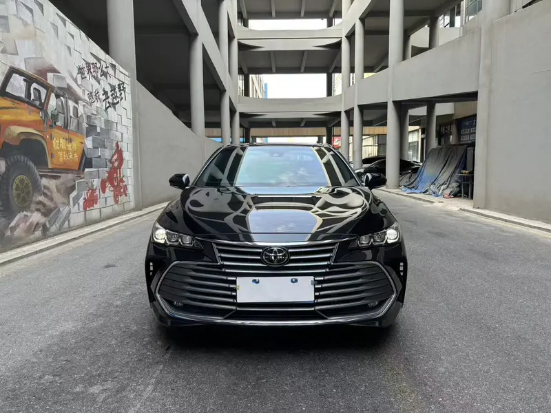 Toyota Avalon — фото 2