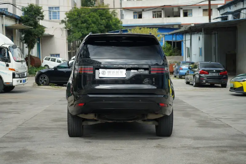 Land Rover Discovery 360 PS R-Dynamic S — фото 5