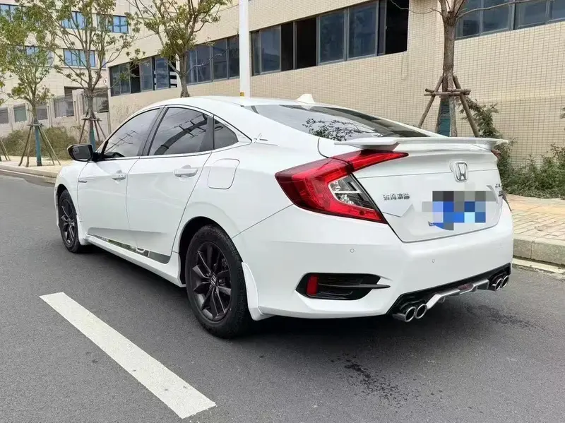 Honda Civic — фото 4