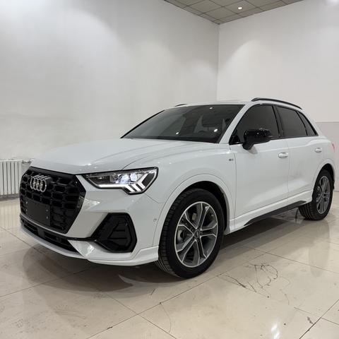 Audi Q3 2023 35 TFSI Модно и Динамично