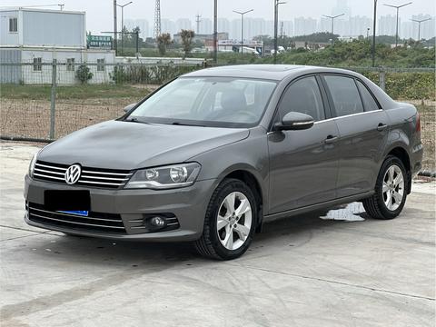 Volkswagen Bora 2014 1.6L AT Comfort