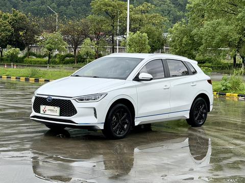 BYD e2