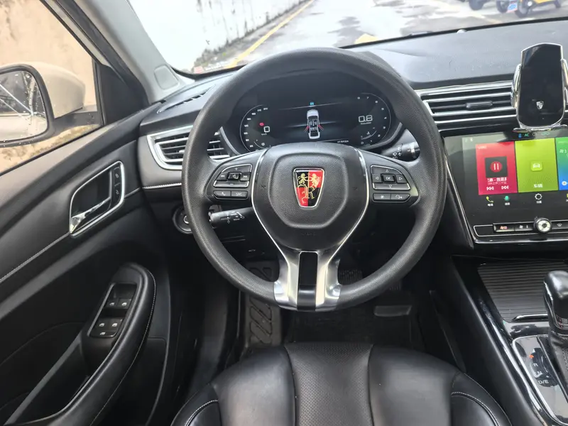 Roewe i5 — фото 9