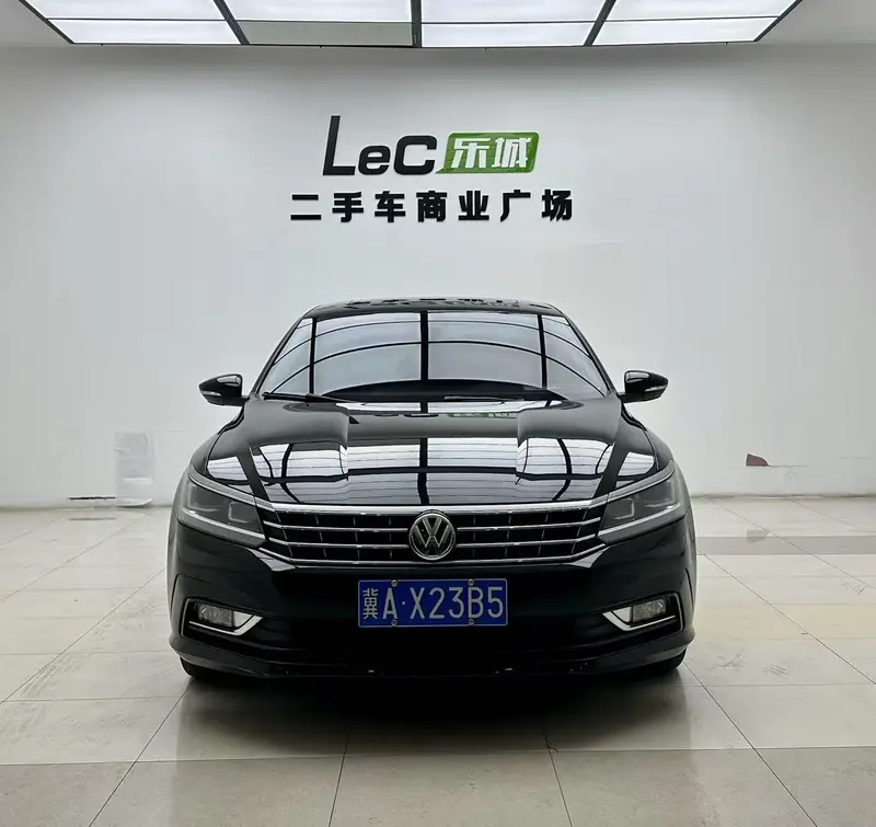 Volkswagen Passat — фото 2