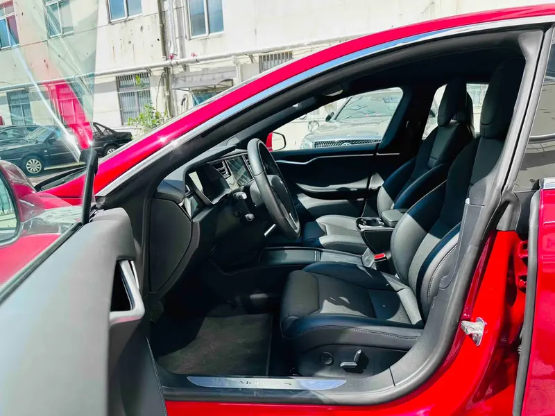 Tesla Model S — фото 6