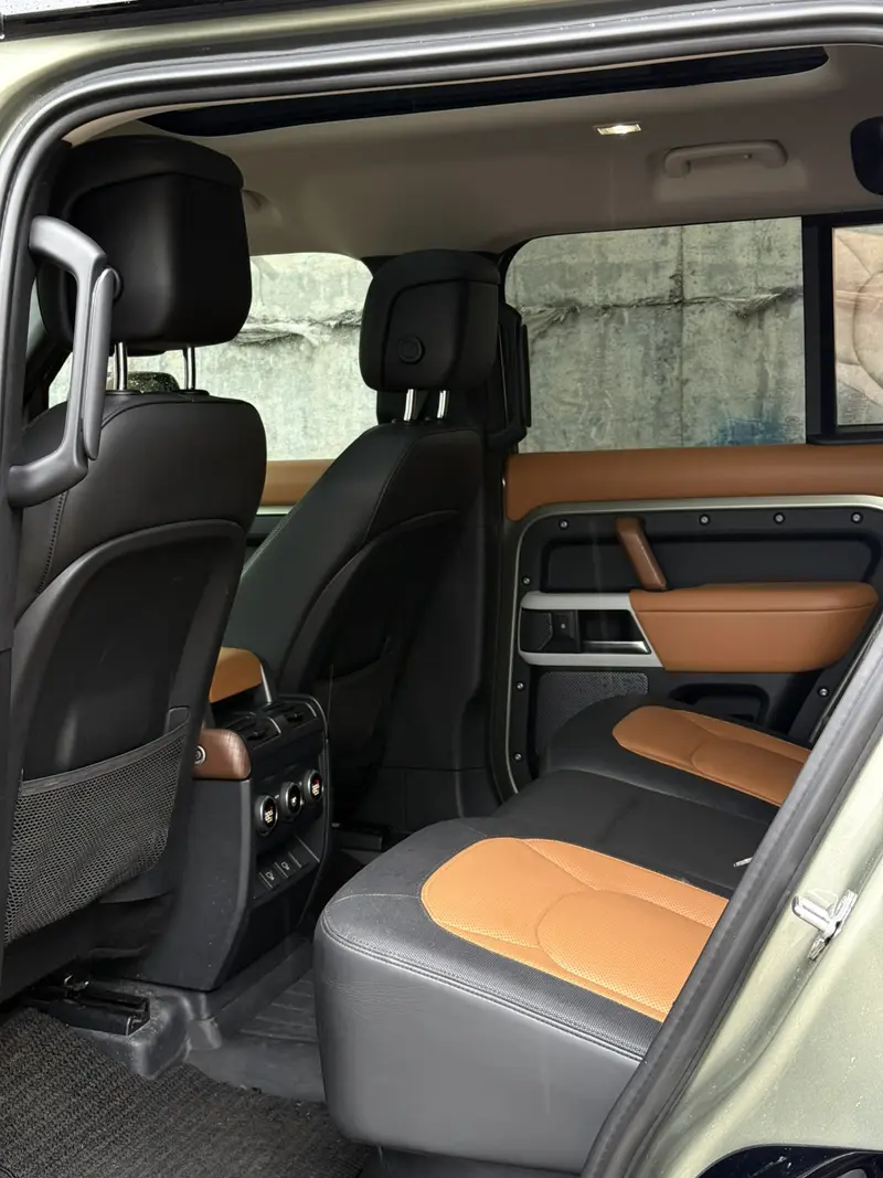 Land Rover Defender — фото 13