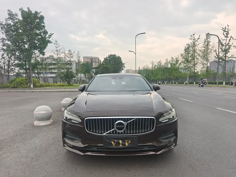 Volvo S 90 T 4 — фото 2
