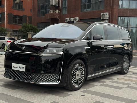 Luxeed V9