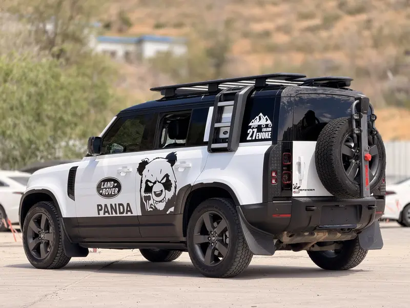 Land Rover Defender — фото 4