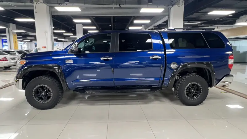 Toyota Tundra — фото 4