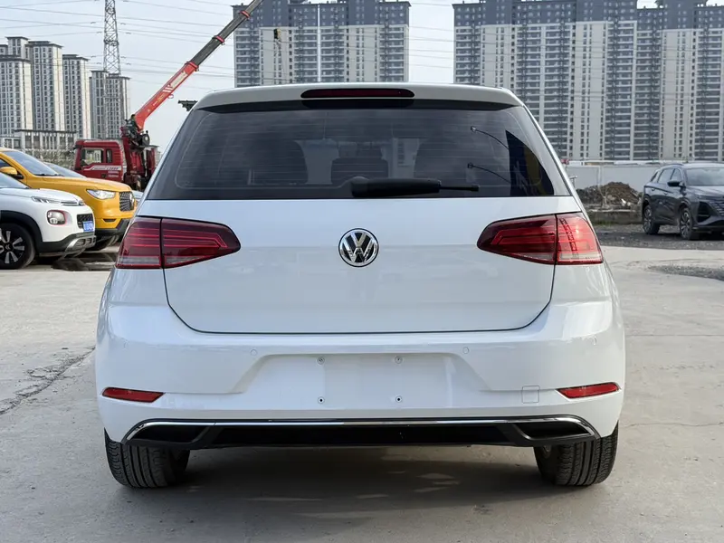 Volkswagen Golf — фото 5