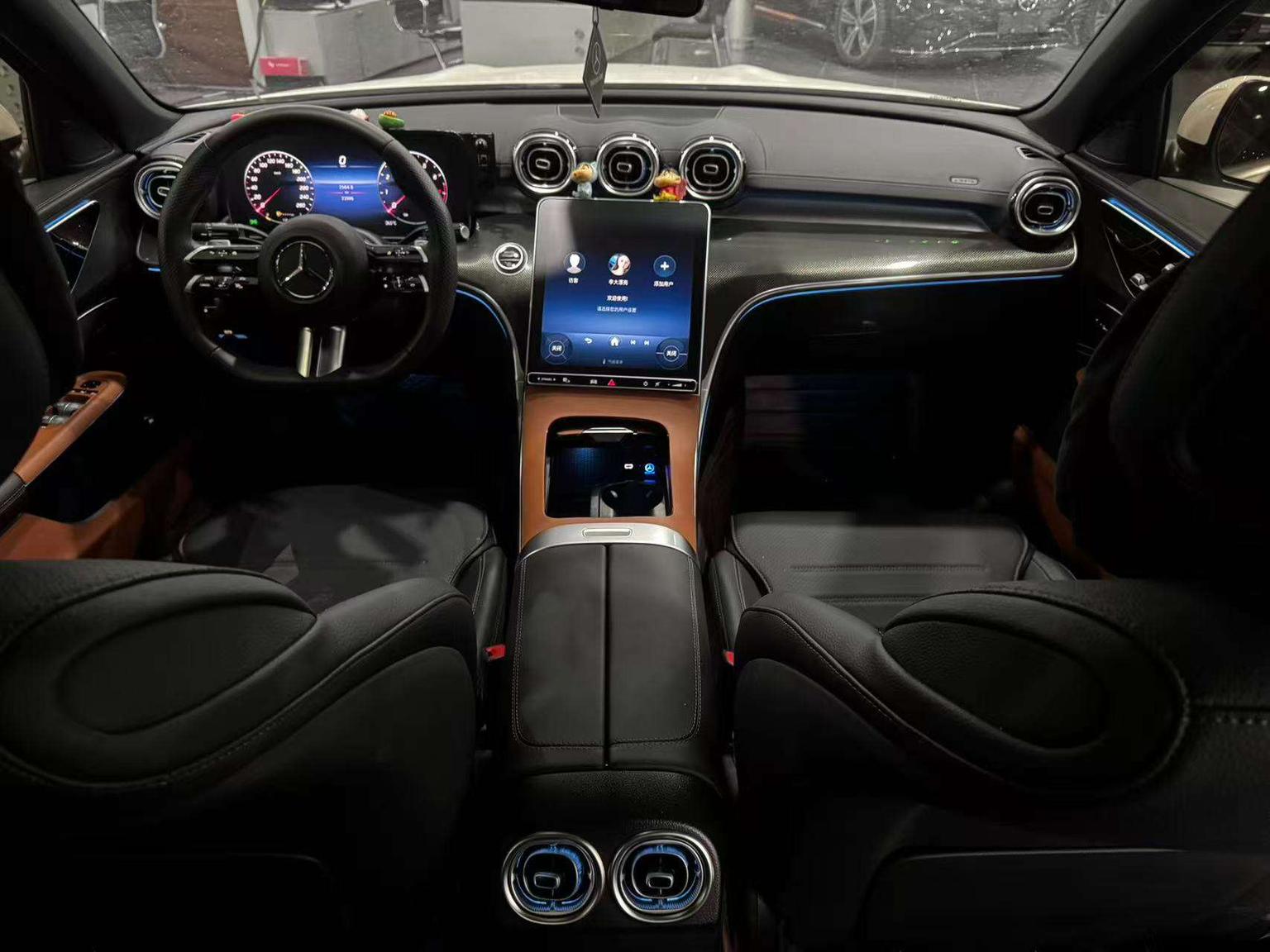 Mercedes-Benz C-Class: фотография 17 из 22