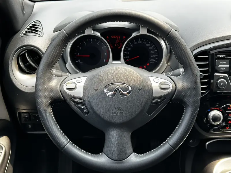 Infiniti ESQ — фото 10