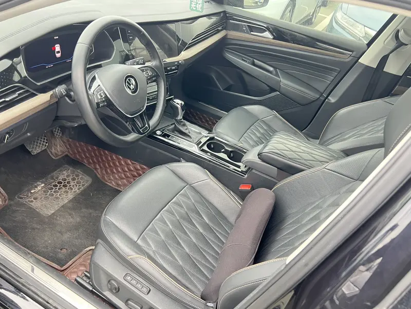 Volkswagen Passat — фото 5