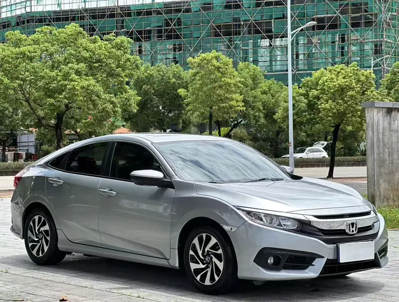 Honda Civic — фото 3