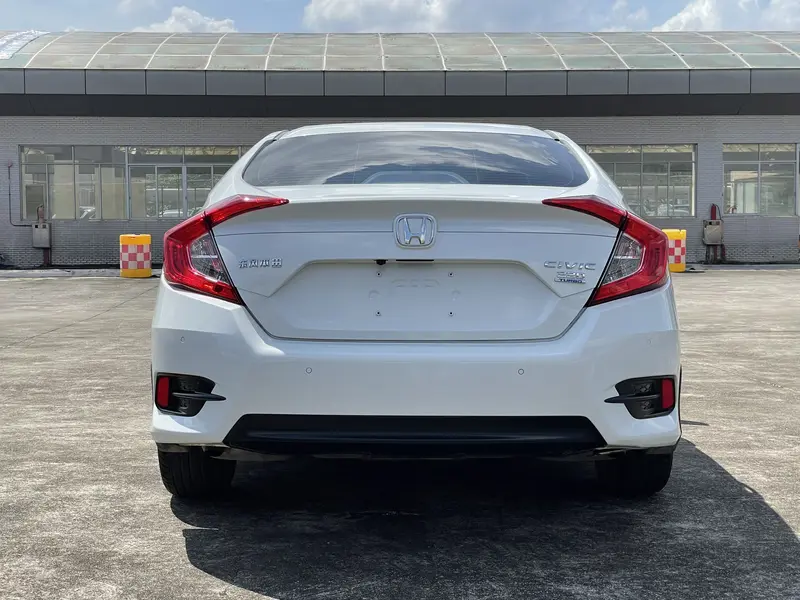 Honda Civic — фото 5