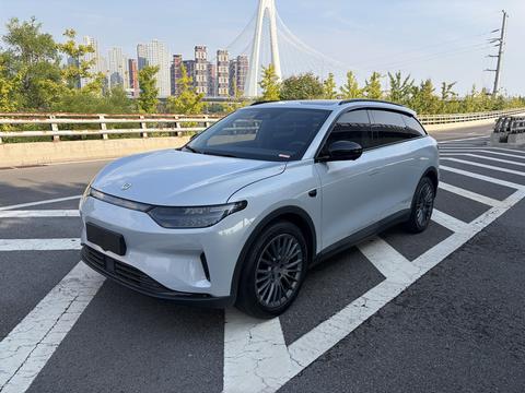 Leapmotor C11
