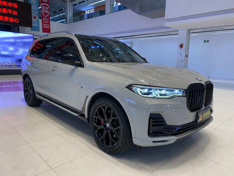BMW X7 — фото 3