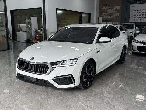Skoda Octavia, 2023 год