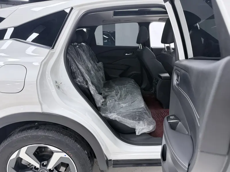 Nissan Qashqai — фото 14