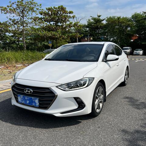 Hyundai Elantra Lingdong